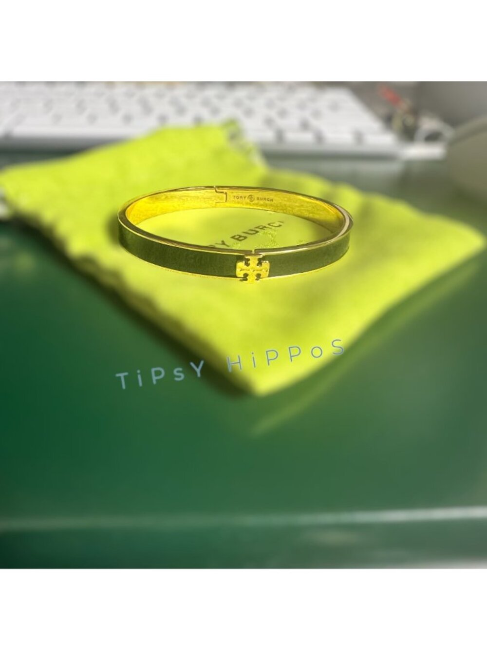 ***Tory Burch Kira Black & Gold Enamel Logo Hinged Bangle Bracelet - Picture 11 of 16
